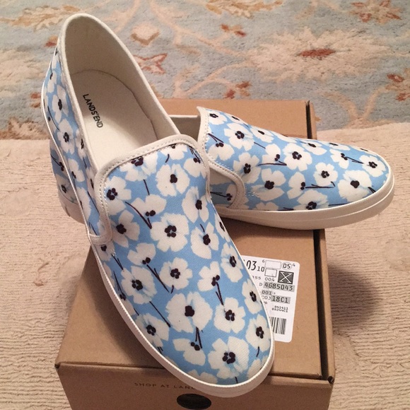 Lands End Womens floral sneakers - Picture 3 of 5